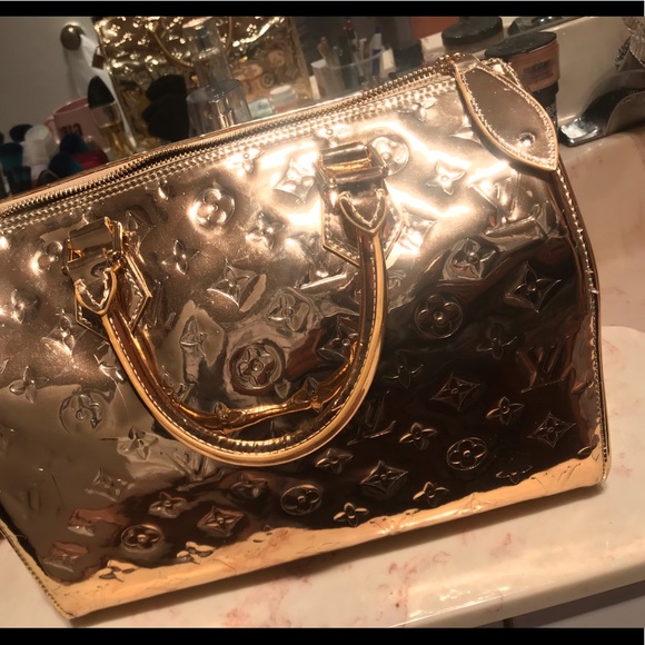 Louis Vuitton Handbags - Louis Vuitton Gold Monogram Speedy